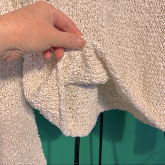 S Sparkling OpenWork Blouse V neck TraderJeans Co Creamy Color for Any Occasion - Picture 4 of 8